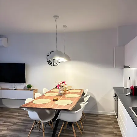 Aneta Sea View Penthouse Apartment
