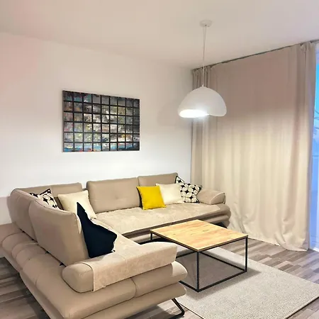 Aneta Sea View Penthouse Apartment *