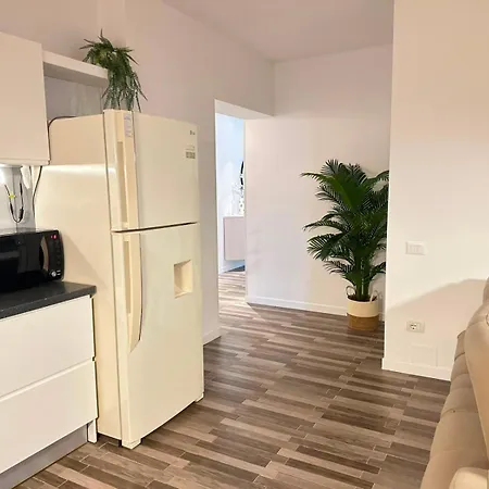 Aneta Sea View Penthouse Apartment *