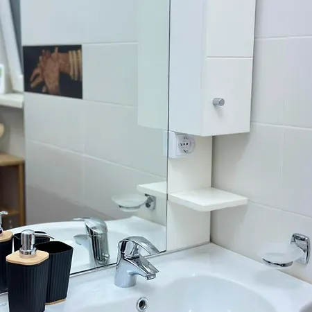 Aneta Sea View Penthouse Apartment Sarande