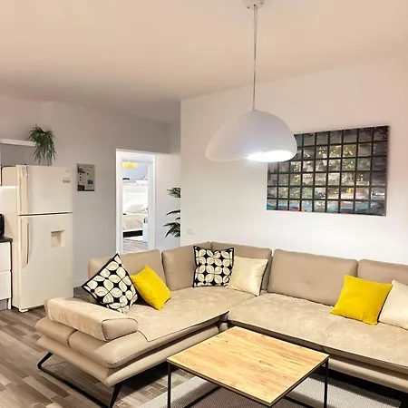 Aneta Sea View Penthouse Sarande